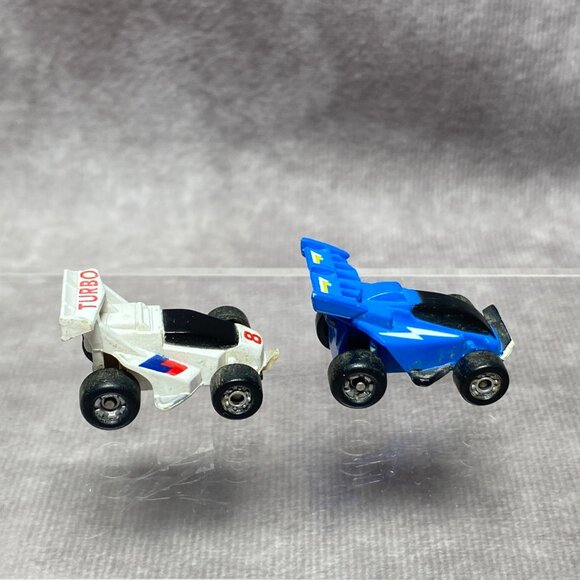 Vintage Micro Machines Mini Formula 1 Racing Cars Set Of 2 Plastic Damaged - Picture 2 of 6